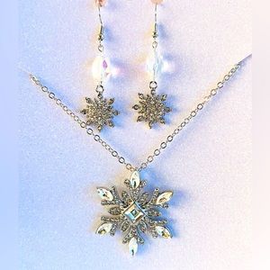 Christmas/snowflake necklace and earring set. $40
